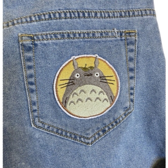 Her universe size 9 My Neighbor Totoro denim high waisted mom style shorts - Picture 3 of 6
